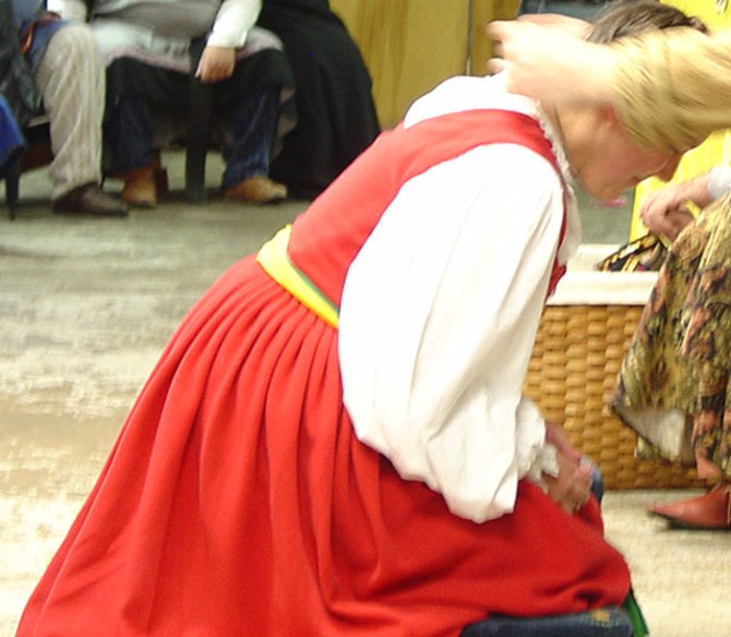 16th Century kirtle back